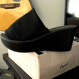 Black Platform Wedge Sandal